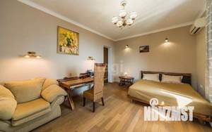 Дом 580м², 3-этажный, участок 17 сот.  
