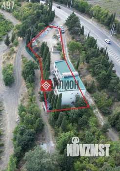 Дом 600м&sup2;, 3-этажный, участок 10 сот.  