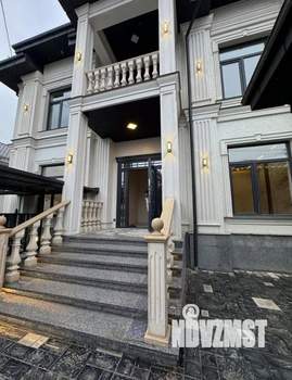 Дом 230м&sup2;, 2-этажный, участок 5 сот.  