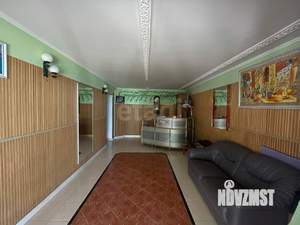 Дом 750м&sup2;, 3-этажный, участок 6 сот.  