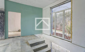 Дом 293м&sup2;, 3-этажный, участок 9 сот.  