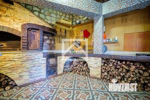 Дом 365м&sup2;, 4-этажный, участок 10 сот.  