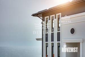 Дом 271м&sup2;, 3-этажный, участок 10 сот.  