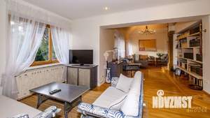 Дом 400м², 3-этажный, участок 40 сот.  