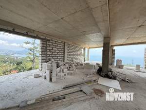 Дом 250м², 3-этажный, участок 4 сот.  