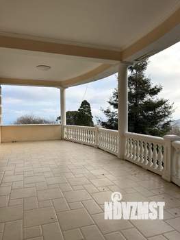 Дом 580м&sup2;, 3-этажный, участок 12 сот.  