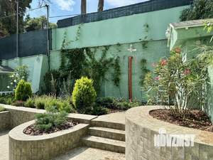 Дом 185м&sup2;, 2-этажный, участок 3 сот.  