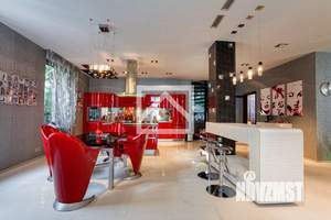 Дом 350м&sup2;, 2-этажный, участок 9 сот.  