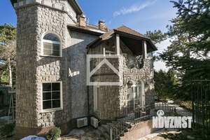 Дом 424м&sup2;, 3-этажный, участок 23 сот.  