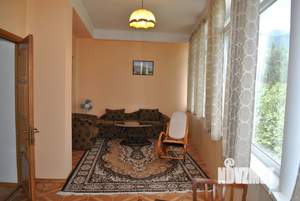 Дом 650м², 4-этажный, участок 11 сот.  