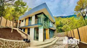 Дом 200м², 2-этажный, участок 6 сот.  