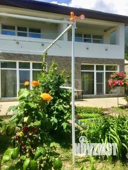 Дом 240м², 2-этажный, участок 10 сот.  