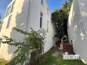 Дом 1184м&sup2;, 3-этажный, участок 21 сот.  