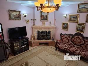 Дом 225м², 3-этажный, участок 3 сот.  