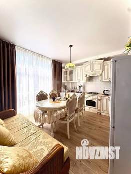 Дом 150м&sup2;, 3-этажный, участок 4 сот.  