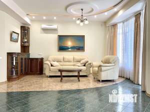 Таунхаус 147м², 2-этажный, участок 1 сот.  