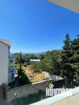 Дом 312м², 3-этажный, участок 6 сот.  