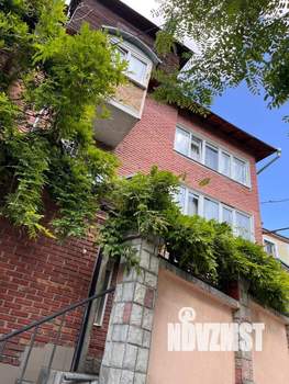 Дом 266м², 2-этажный, участок 1 сот.  