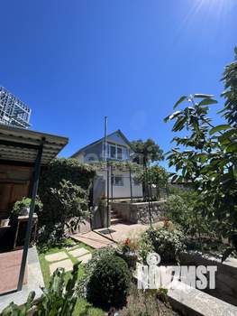 Дом 82м&sup2;, 2-этажный, участок 3 сот.  