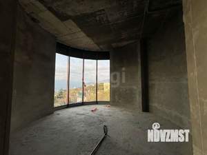 Дом 860м&sup2;, 3-этажный, участок 11 сот.  