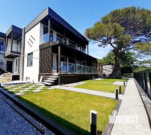 Коттедж 270м&sup2;, 3-этажный, участок 8 сот.  