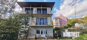 Дом 182м&sup2;, 3-этажный, участок 5 сот.  