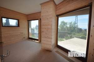 Дом 299м&sup2;, 3-этажный, участок 17 сот.  