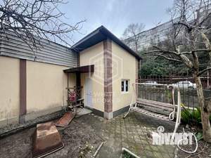 Дом 150м&sup2;, 3-этажный, участок 4 сот.  