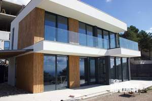 Дом 191м&sup2;, 2-этажный, участок 4 сот.  