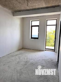 Коттедж 318м², 3-этажный, участок 5 сот.  