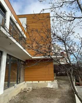 Дом 306м&sup2;, 3-этажный, участок 4 сот.  