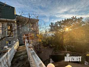 Дом 600м&sup2;, 3-этажный, участок 3 сот.  