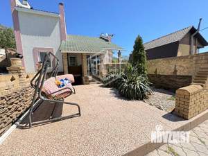 Дом 379м², 4-этажный, участок 6 сот.  