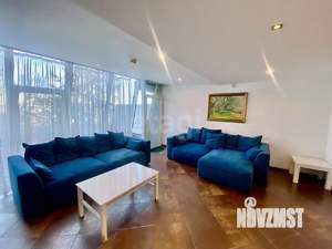 Дом 174м², 3-этажный, участок 1 сот.  