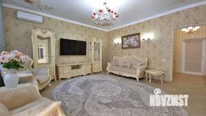 Дом 185м², 2-этажный, участок 3 сот.  