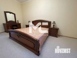 Дом 321м², 3-этажный, участок 10 сот.  