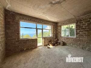 Дом 313м², 3-этажный, участок 6 сот.  