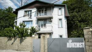Дом 210м², 3-этажный, участок 6 сот.  