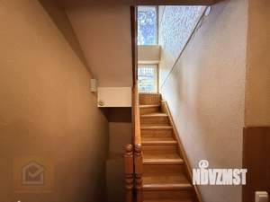 Дом 242м&sup2;, 3-этажный, участок 1 сот.  