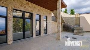 Дом 241м², 3-этажный, участок 5 сот.  