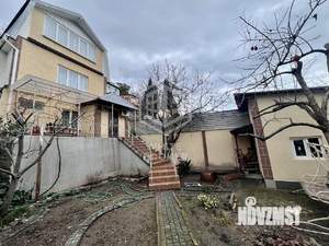 Дом 150м&sup2;, 3-этажный, участок 4 сот.  