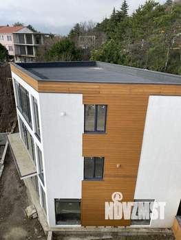 Коттедж 306м&sup2;, 3-этажный, участок 10 сот.  