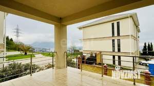 Дом 300м&sup2;, 2-этажный, участок 5 сот.  