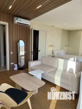 Дом 267м&sup2;, 3-этажный, участок 4 сот.  