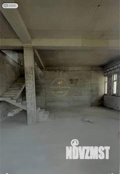 Дом 300м&sup2;, 3-этажный, участок 6 сот.  