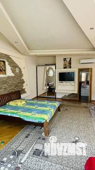 Дом 150м&sup2;, 3-этажный, участок 2 сот.  