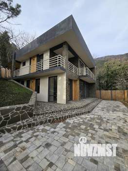 Дом 175м&sup2;, 2-этажный, участок 6 сот.  