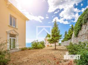 Дом 440м&sup2;, 4-этажный, участок 11 сот.  