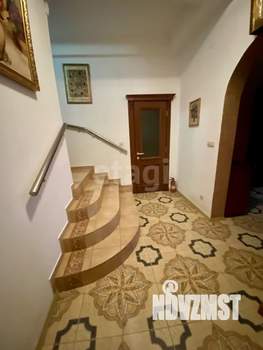 Дом 364м&sup2;, 2-этажный, участок 20 сот.  