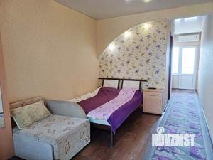 Дом 92м&sup2;, 2-этажный, участок 3 сот.  